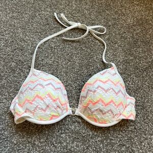 Victoria’s Secret bikini top size 34B